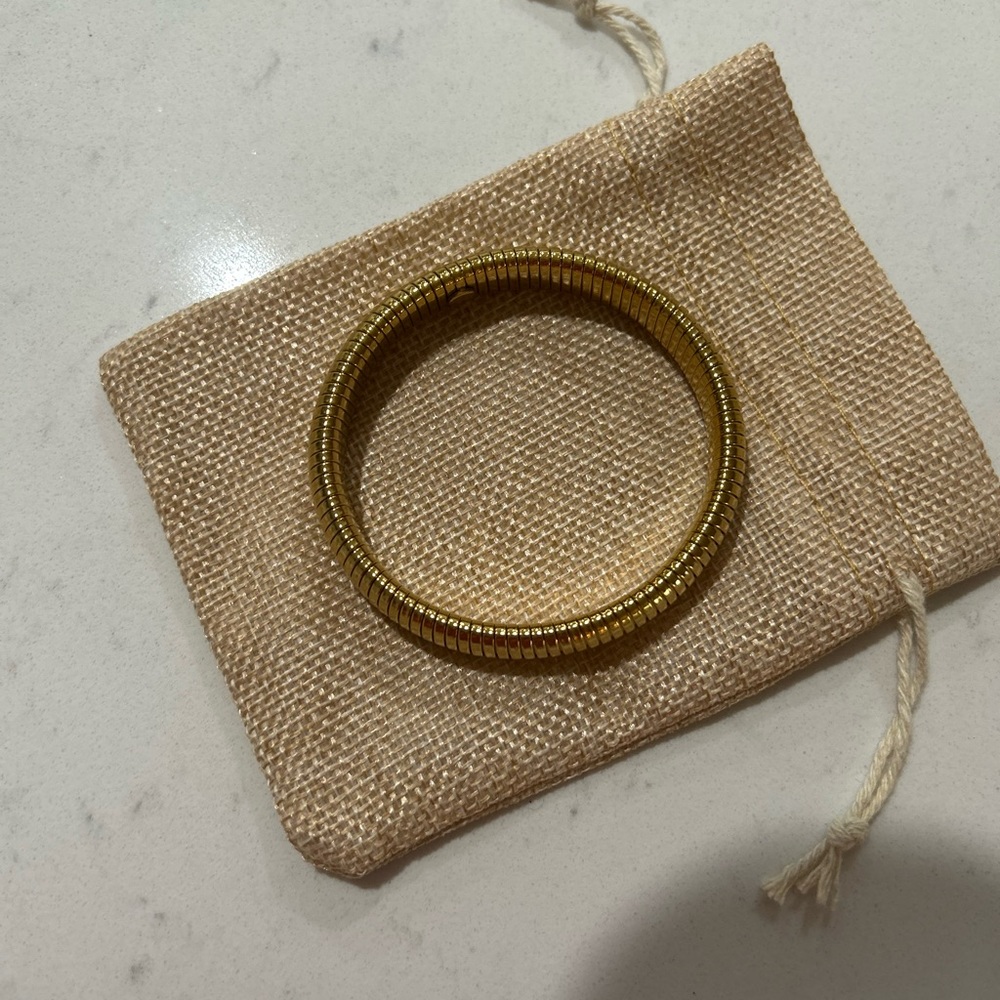 Ribbed Gold Stretch Bangle Bracelet - Picture 7 of 7